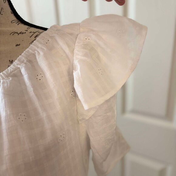 NWT Women's White One Shoulder Crop Top with Ruffled & Cinched Arm - Picture 4 of 9